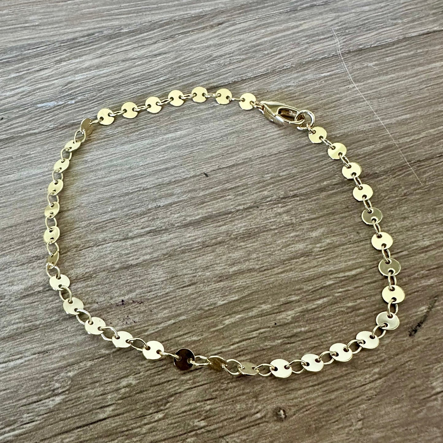 Dainty Disc Anklet | Gold Filled Collection by Bella Adornia