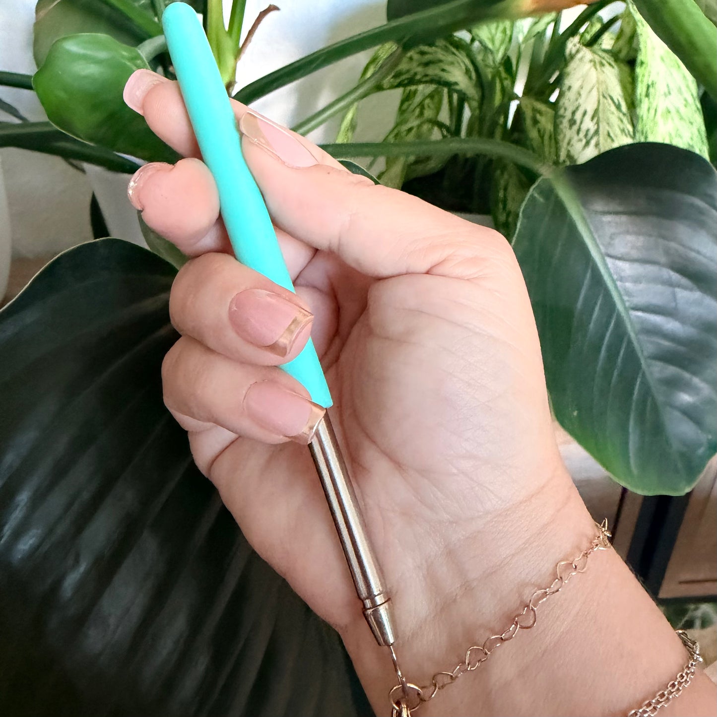 Bracelet Helper Hook