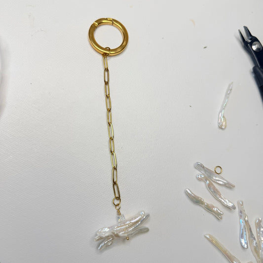 Purse Charm - Clasp, Chain & Pearls