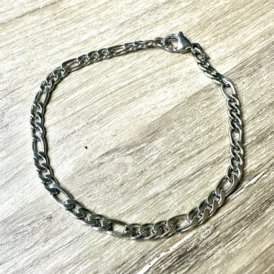 SS Figaro Chain Bracelet | Stainless Steel Collection by Bella Adornia