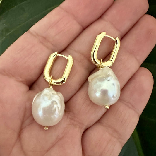 Golden Tide Baroque Earrings | Bella Adornia