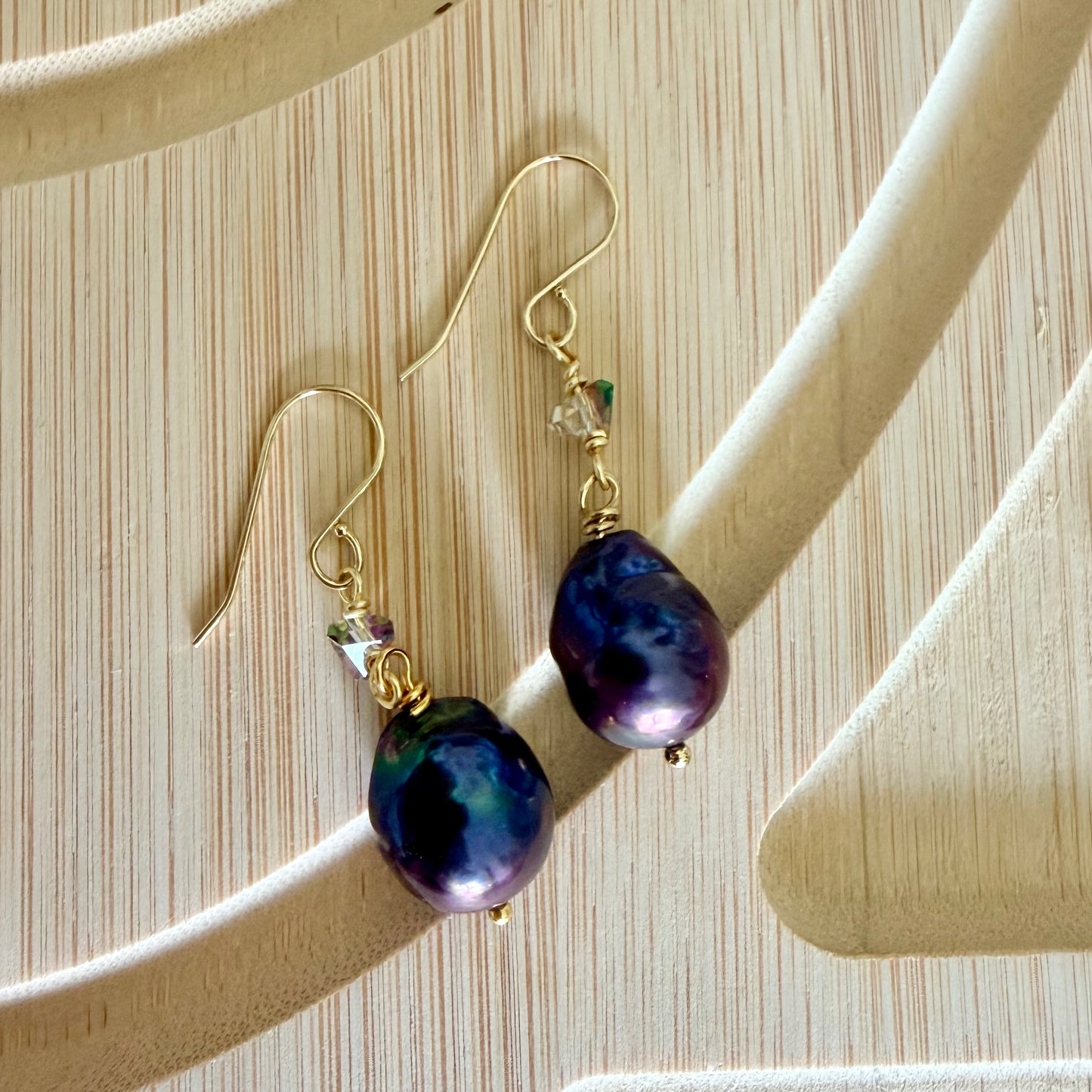 Lustrous Baroque Pearl Drop Earring