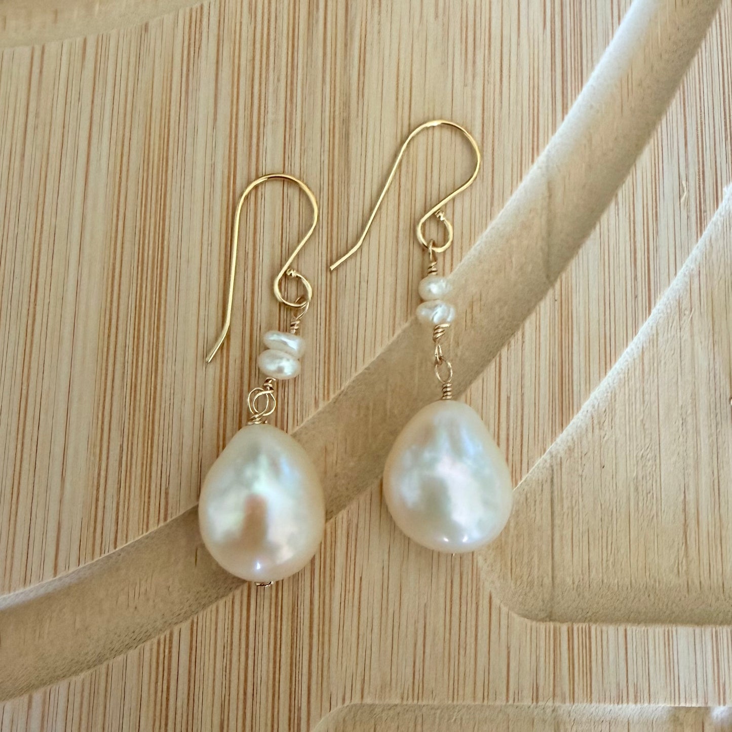 Lustrous Baroque Pearl Drop Earring