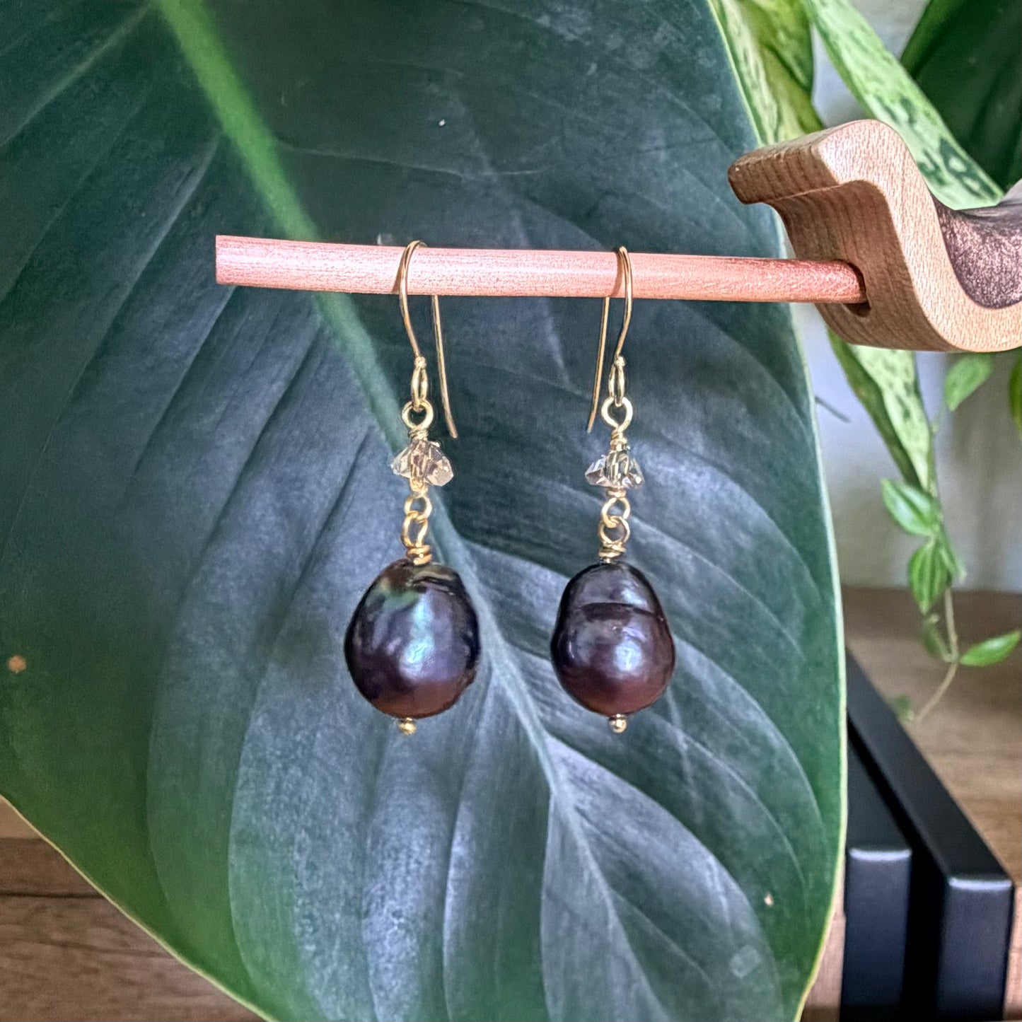 Lustrous Baroque Pearl Drop Earring