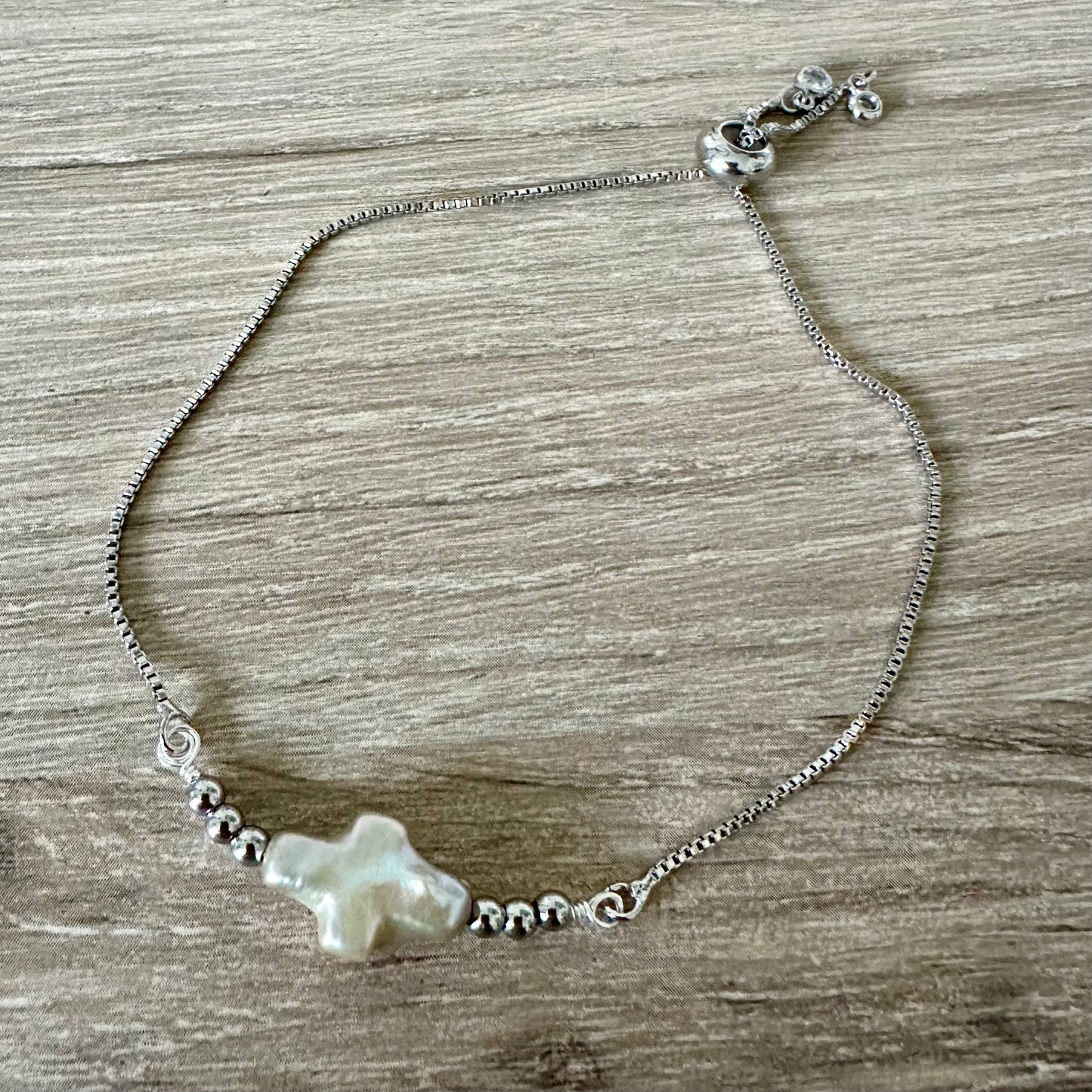 Cross Link Bracelet | Gold Filled Collection by Bella Adornia